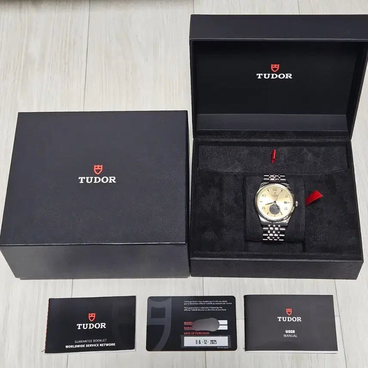 [SOLD OUT] 튜더 1926 루나 샴페인판 새상품급 판매합니다.
