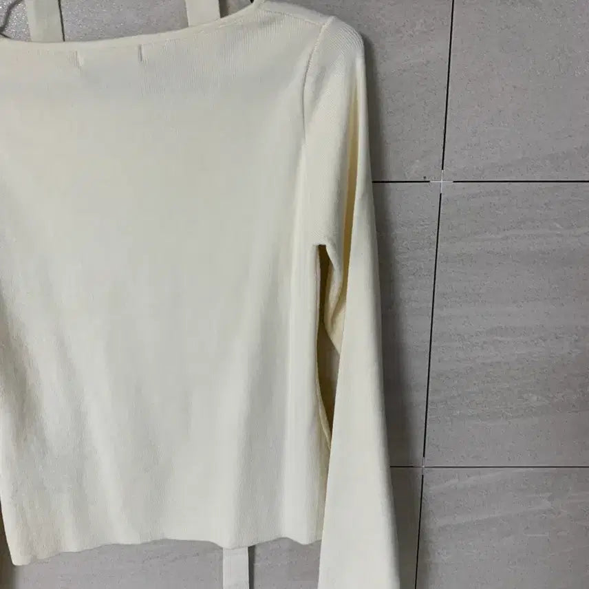 [BUNJANG] Plastic Island Tiny Knit Ivory S / (정가8만원) 플라스틱아일랜드 타이 니트 아이보리 S