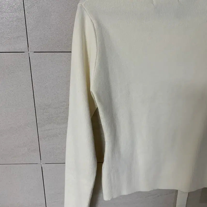 [BUNJANG] Plastic Island Tiny Knit Ivory S / (정가8만원) 플라스틱아일랜드 타이 니트 아이보리 S