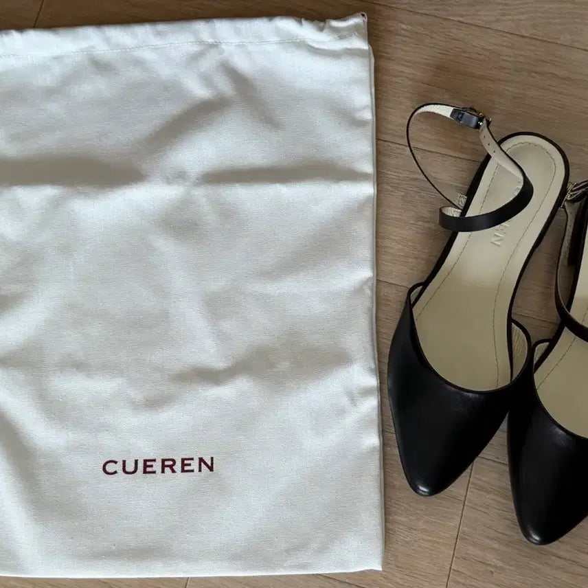 [BUNJANG] Cuerno Madrid 11 Black / 쿠에른 마드리드11 블랙