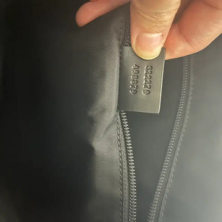 [BUNJANG] Gucci Leather Messenger Bag / 구찌 가죽 메신저백, 크로스백