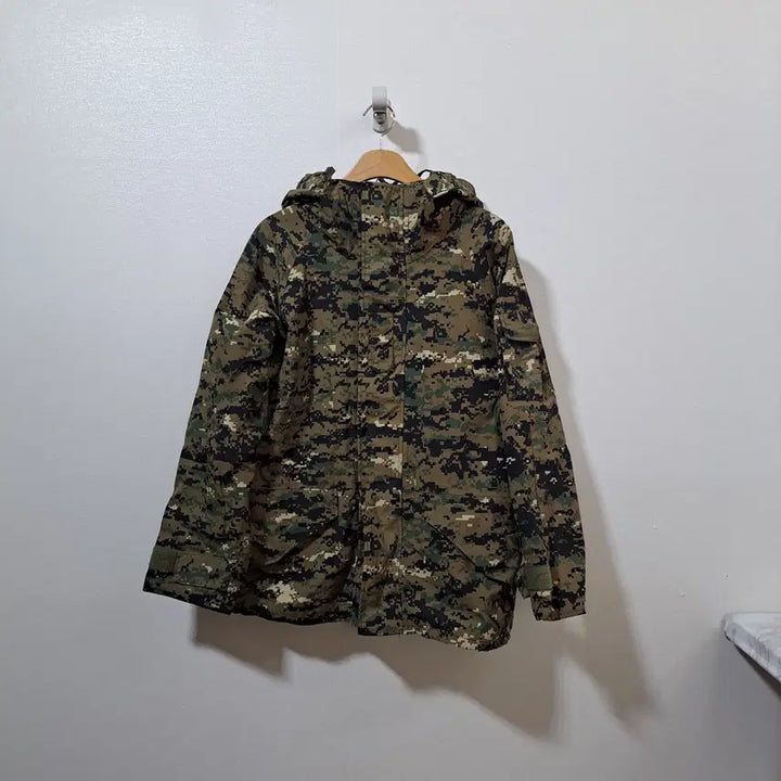 [BUNJANG] ECWCS Digitized Winter Parka / 프로퍼 미군 ECWCS 특전 디지트 동계 파카  M-R (c사41)