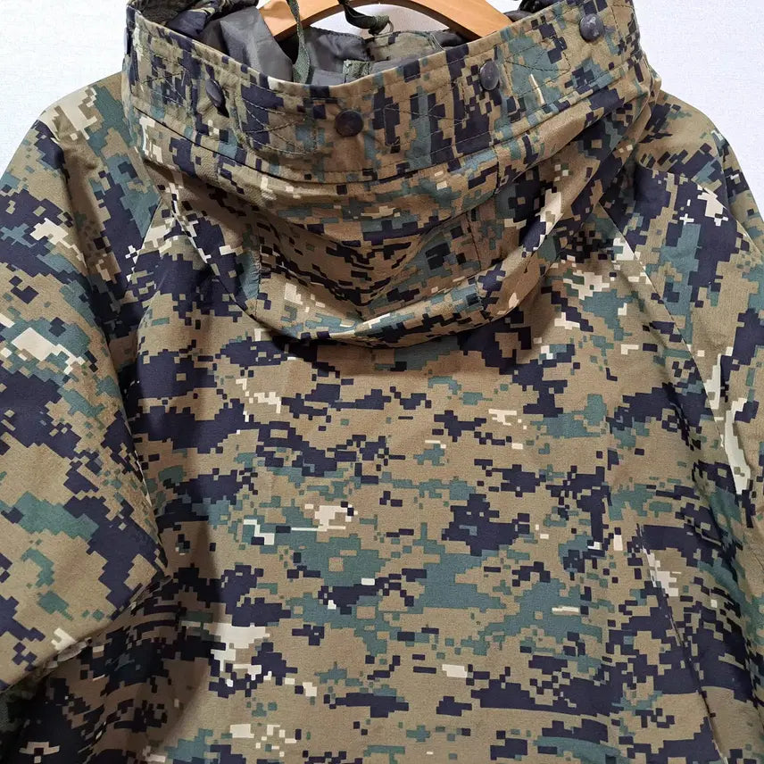 [BUNJANG] ECWCS Digitized Winter Parka / 프로퍼 미군 ECWCS 특전 디지트 동계 파카  M-R (c사41)