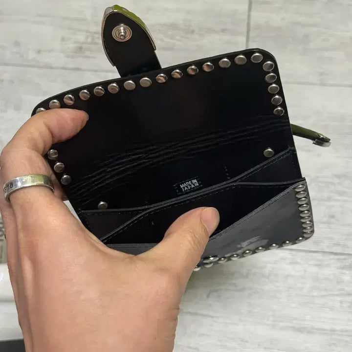 [BUNJANG] TOGA Studded Chain Wallet Mini Bag / TOGA 토가 지갑 스터드 체인 월렛 미니백