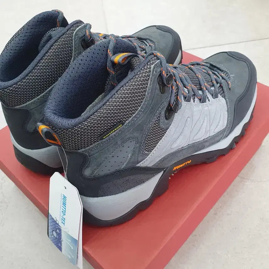 [BUNJANG] HUMTTO Trekking Shoes (Free Shipping) / [새상품] HUMTTO 험토 트레킹화 등산화 전사이즈 무료배송