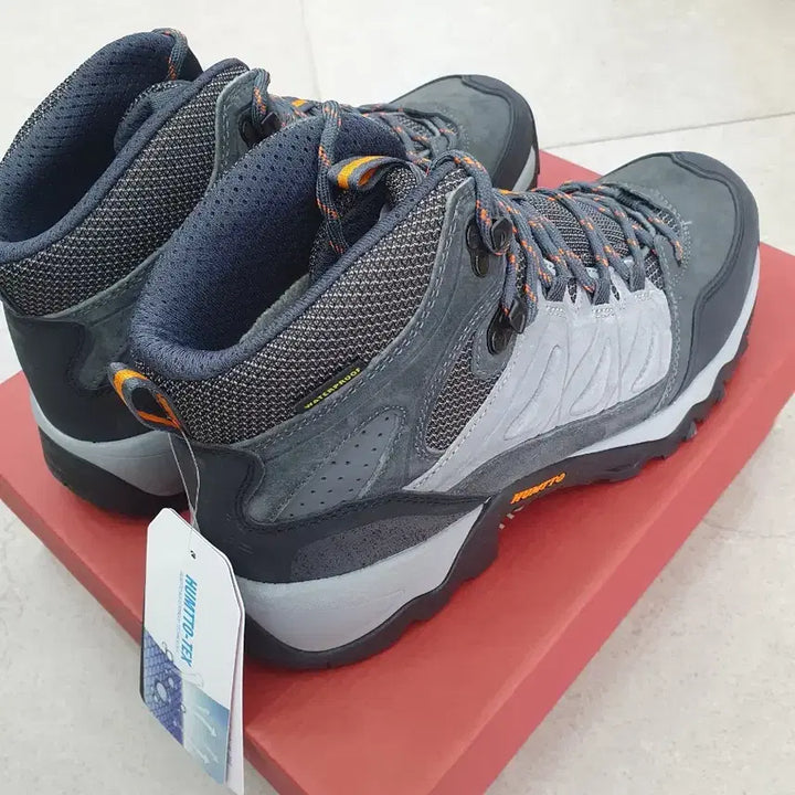 [BUNJANG] HUMTTO Trekking Shoes (Free Shipping) / [새상품] HUMTTO 험토 트레킹화 등산화 전사이즈 무료배송