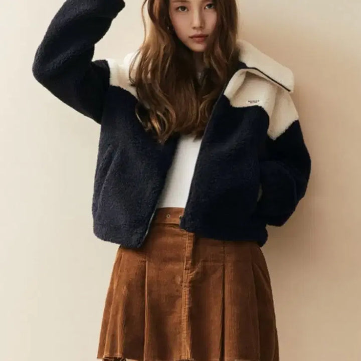 [BUNJANG] Suzy Guess Navy Fleece / 수지 게스 뽀글이 네이비