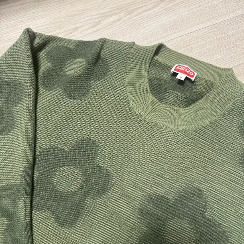 [BUNJANG] KENZO Flower Pattern Knit Olive / KENZO 플라워 패턴 니트 올리브