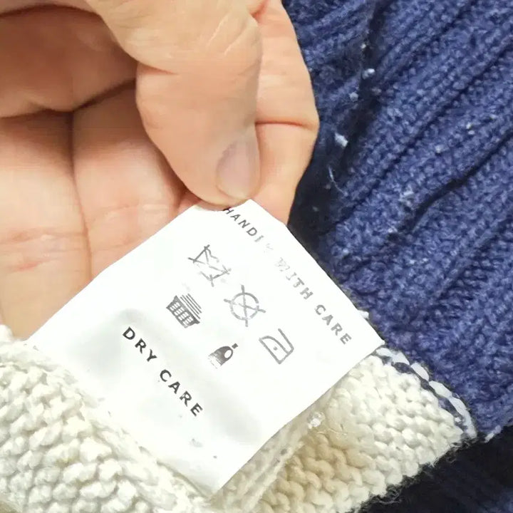 [BUNJANG] ADER Error Oversized Heavy Turtleneck Sweater / 아더에러 배색 오버사이즈 헤비 터틀넥 1사이즈