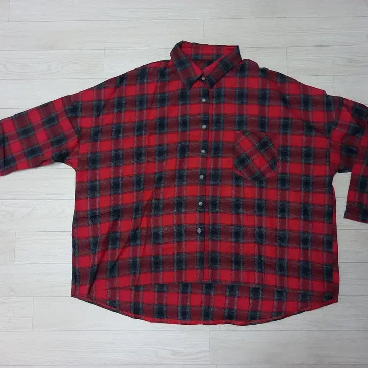 [BUNJANG] Oversized Asymmetrical Checkered Shirt / 새상품 여성 오버핏 언발체크남방