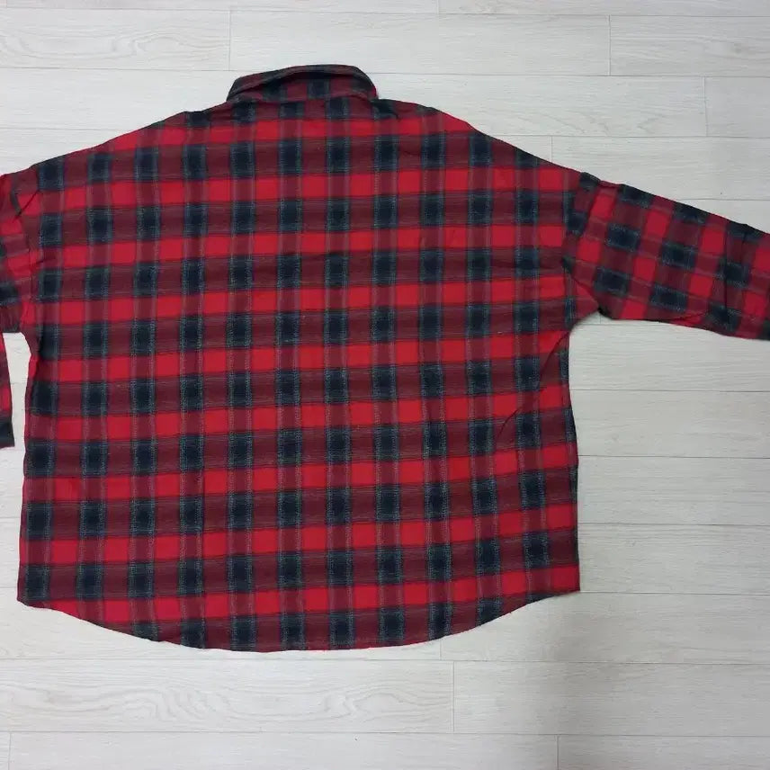[BUNJANG] Oversized Asymmetrical Checkered Shirt / 새상품 여성 오버핏 언발체크남방
