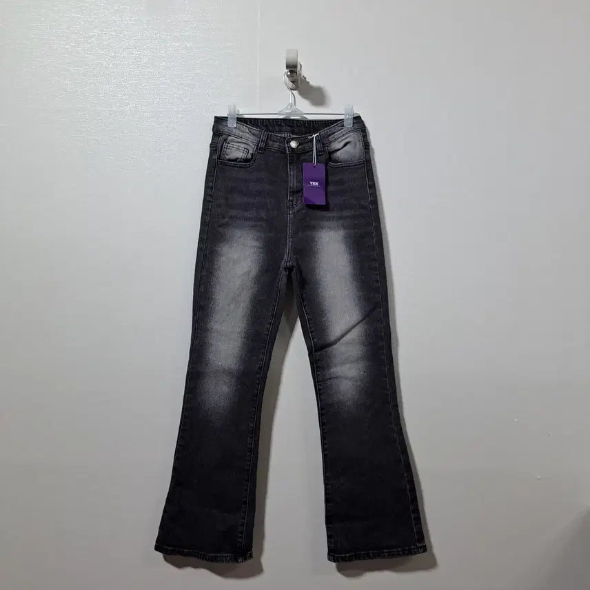 [BUNJANG] Unbranded Bootcut Jeans (Size M) / 새상품) 여성 부츠컷 청바지 M (c사67)