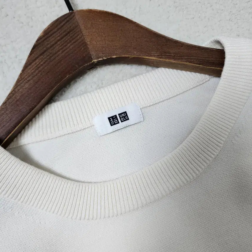 [BUNJANG] Uniqlo Ivory Knit Sweater L / 유니클로 아이보리 니트 스웨터 L