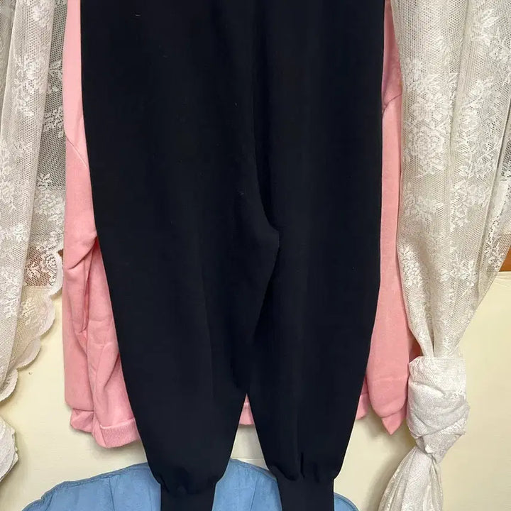 [BUNJANG] Black Knit Color Block Jogger Pants / 블랙 니트 배색 조거 팬츠