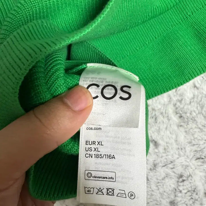 [BUNJANG] COS Green Knit XL / COS의 그린 니트 XL