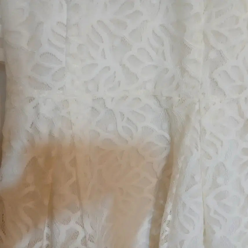 [BUNJANG] Lace Midi Dress / 셀프 웨딩 하객룩 레이스 드레스 홀복 체크 자카드 정장 원피스 데이트룩