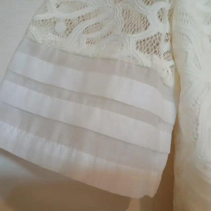 [BUNJANG] Lace Midi Dress / 셀프 웨딩 하객룩 레이스 드레스 홀복 체크 자카드 정장 원피스 데이트룩