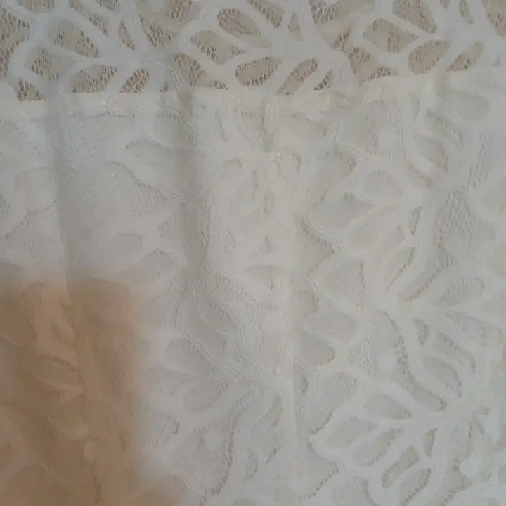 [BUNJANG] Lace Midi Dress / 셀프 웨딩 하객룩 레이스 드레스 홀복 체크 자카드 정장 원피스 데이트룩
