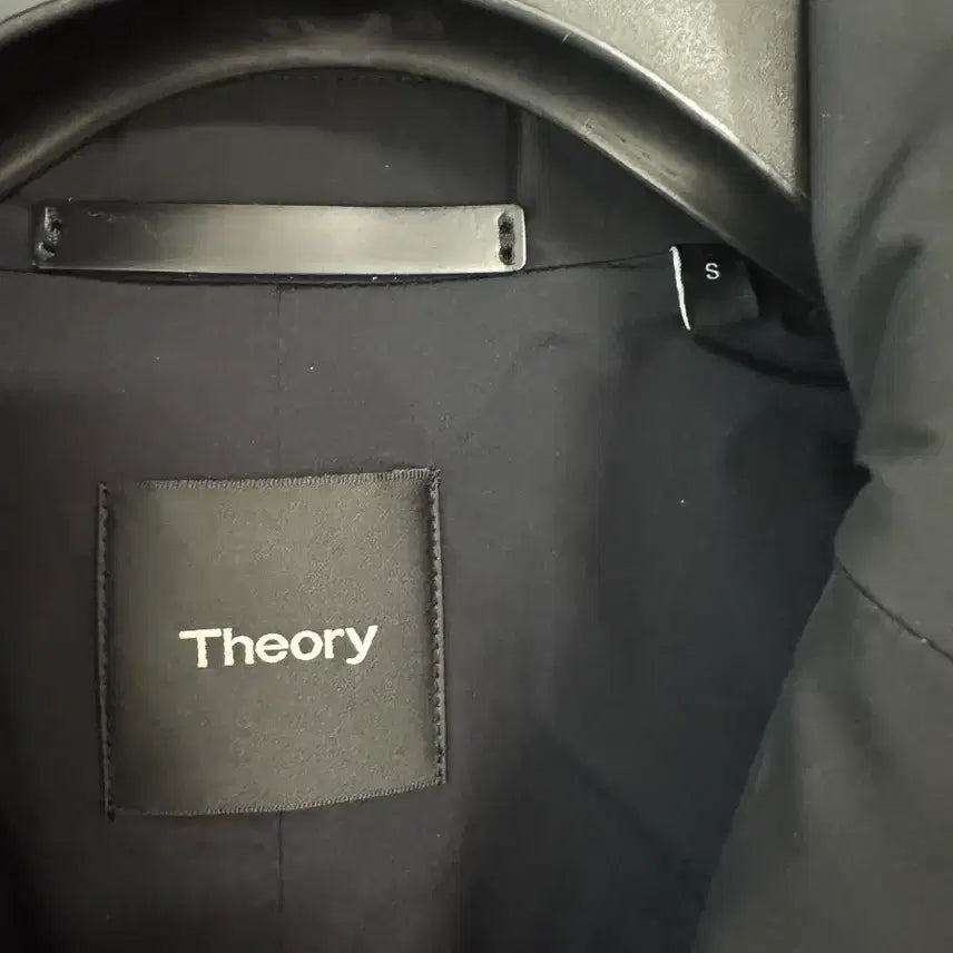 [BUNJANG] Theory Mathis Padded Coat / 정품 띠어리 마티스 패딩코트