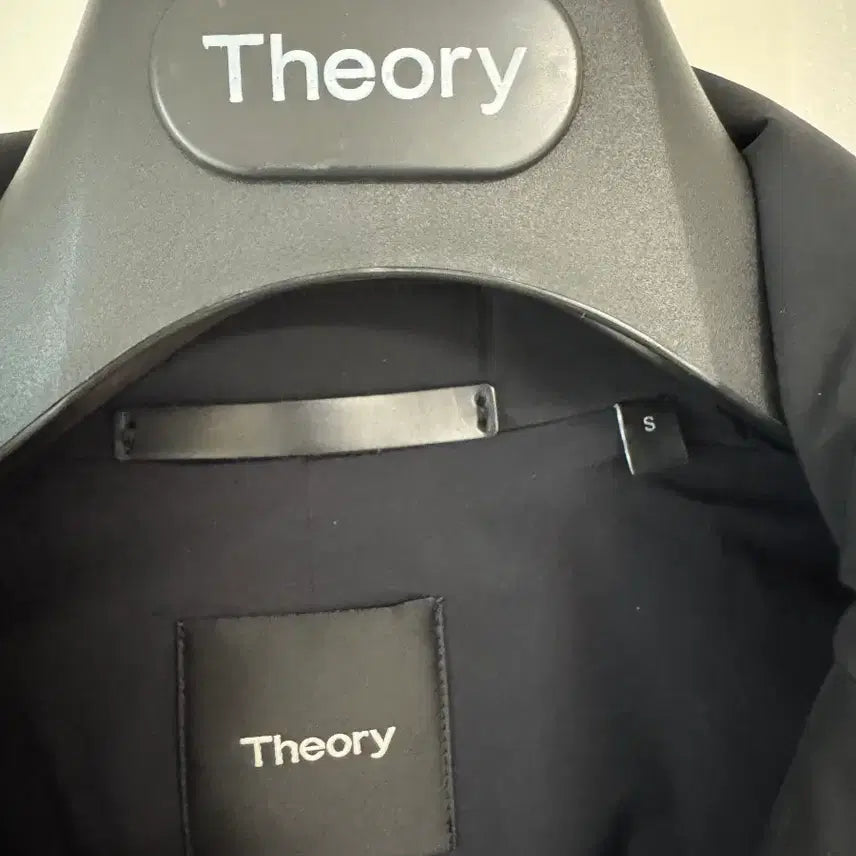 [BUNJANG] Theory Mathis Padded Coat / 정품 띠어리 마티스 패딩코트