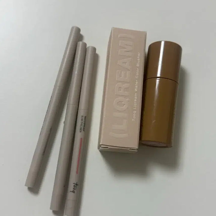 [BUNJANG] TOUCC Bundle Set (Eyeliner, Blush) / 투크 색조 화장품 일괄판매(아이라이너, 블러셔)