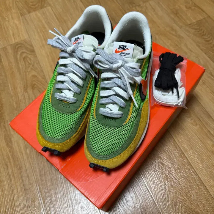 [BUNJANG] 나이키 사카이 LD와플 그린멀티 255 / 나이키 사카이 LD와플 그린멀티 255