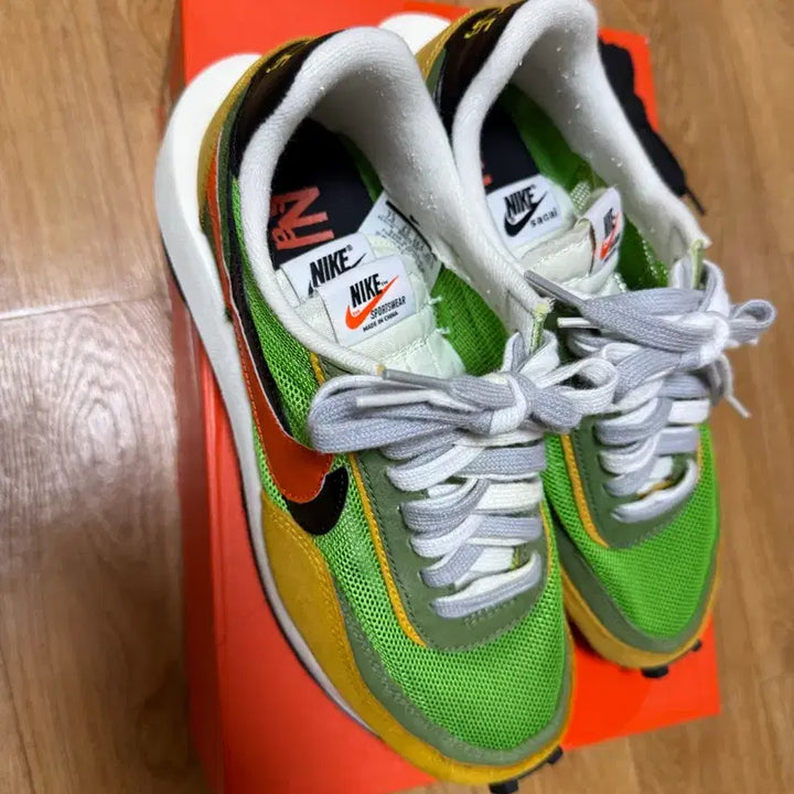 [BUNJANG] 나이키 사카이 LD와플 그린멀티 255 / 나이키 사카이 LD와플 그린멀티 255