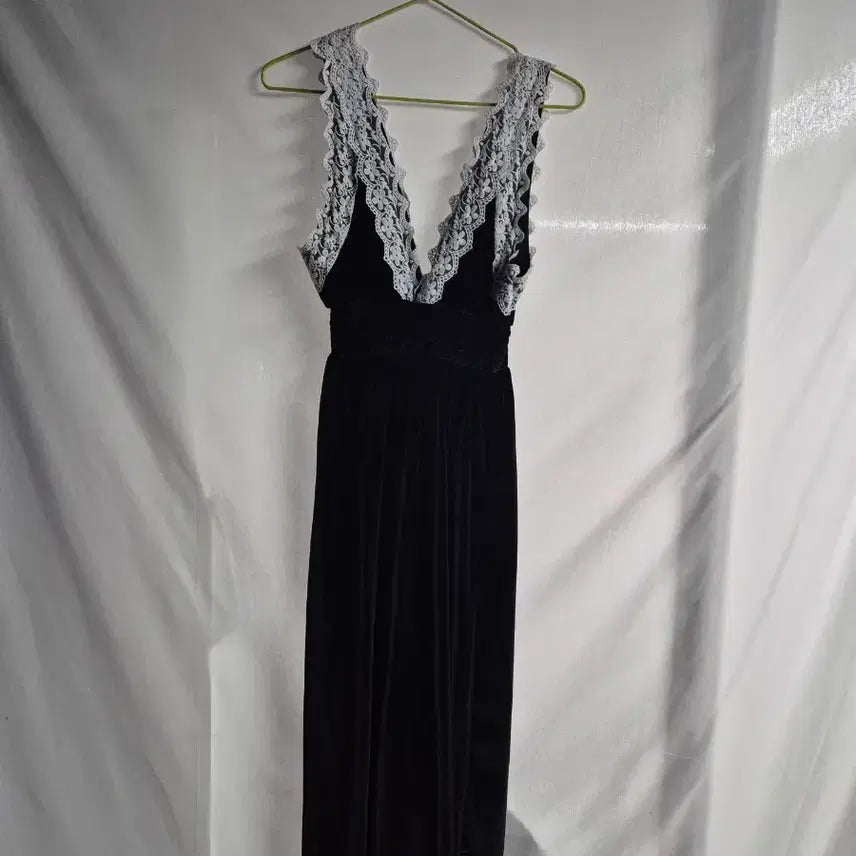 [SOLD OUT] 벨로아 레이스 나시 원피스 45~55늘어남/총장119