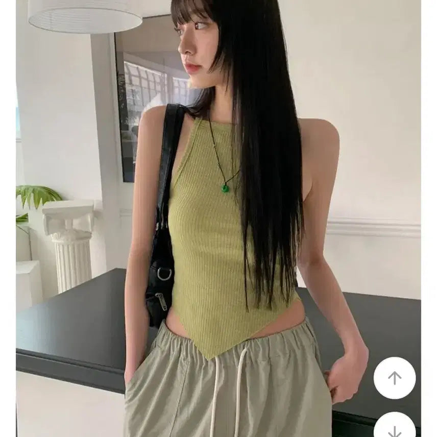 [BUNJANG] Vogue Cutting Asymmetrical Slim Halterneck Tank Top (Orange) / 보크어 컷팅 언발 슬림 홀터넥 나시 (오렌지)