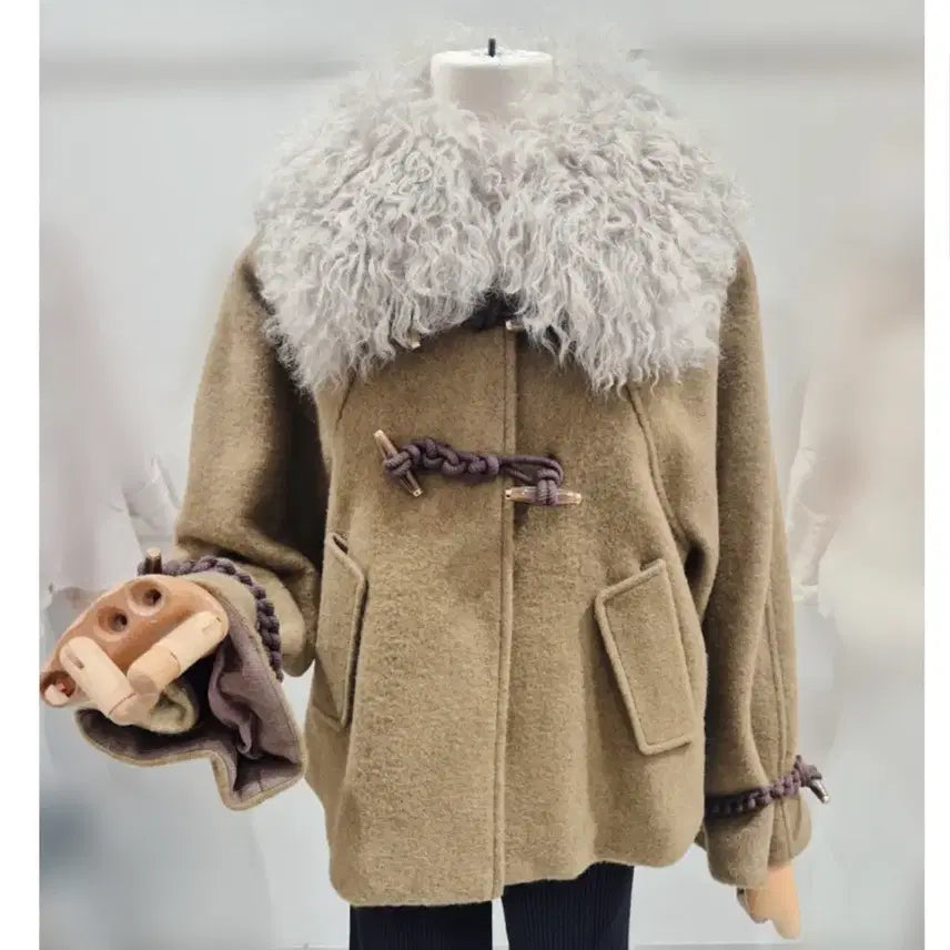 [BUNJANG] Egoist Real Fur Collar Toggle Short Coat / 에고이스트 리얼 퍼카라 토글 장식 숏 코트