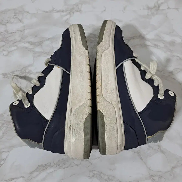 [BUNJANG] MLB Yankees Mid-Top Women's Sneakers / MLB 양키즈 미드탑 여성 운동화 250 (신1014)