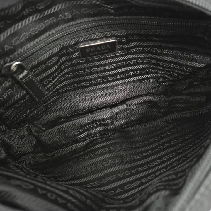 [BUNJANG] Prada Re-Nylon Pocket Crossbody Bag Black (1BC167) / [감정완료] 프라다 리나일론 포켓 크로스백 블랙 (1BC167)