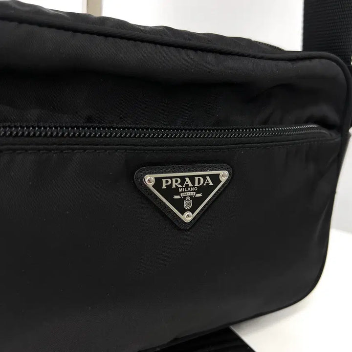 [BUNJANG] Prada Re-Nylon Pocket Crossbody Bag Black (1BC167) / [감정완료] 프라다 리나일론 포켓 크로스백 블랙 (1BC167)