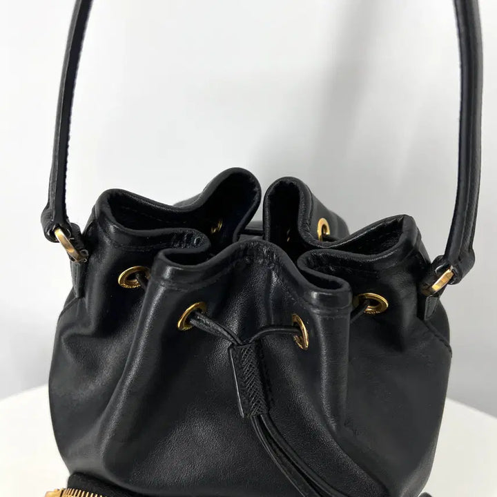[BUNJANG] Prada Leather Bucket Bag (1BH038) / [100% 정품] 프라다 삼각로고 레더 버킷백 블랙 (1BH038)