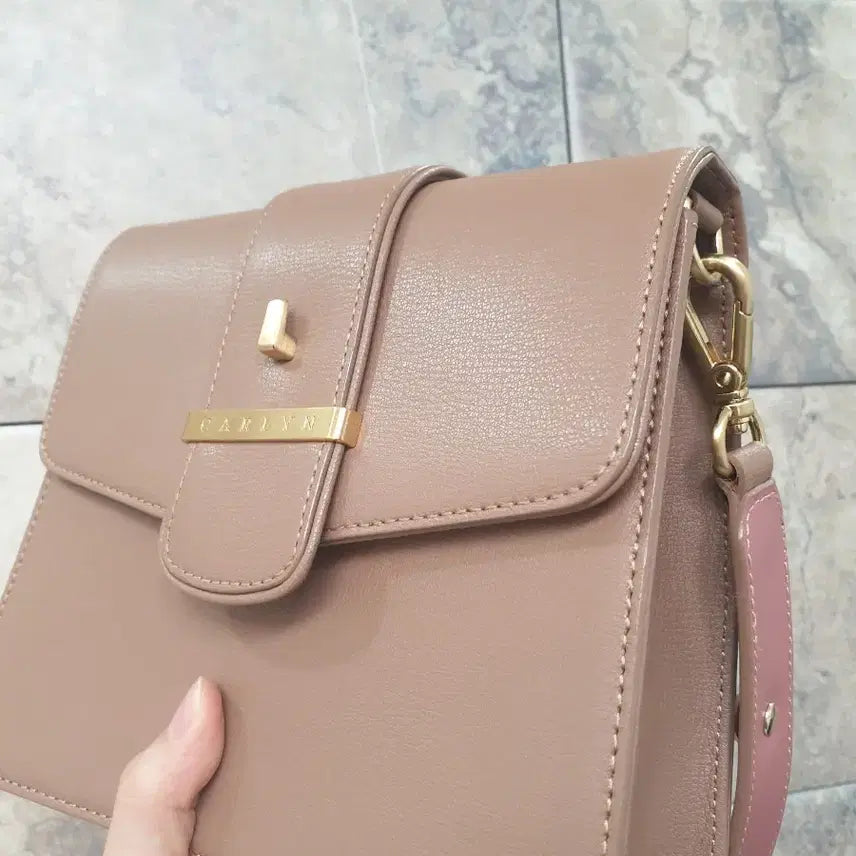 [BUNJANG] CARLYN Shoulder Bag / 칼린 CARLYN 숄더백 가방 상태A+