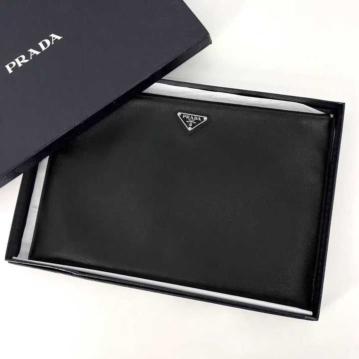 [BUNJANG] Prada Saffiano Triangle Logo Clutch Bag (2NH001) / [100% 정품] 프라다 사피아노 삼각로고 클러치백 블랙 (2NH001)