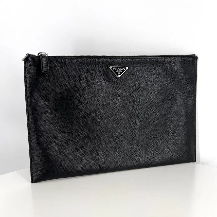 [BUNJANG] Prada Saffiano Triangle Logo Clutch Bag (2NH001) / [100% 정품] 프라다 사피아노 삼각로고 클러치백 블랙 (2NH001)
