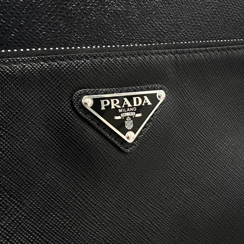 [BUNJANG] Prada Saffiano Triangle Logo Clutch Bag (2NH001) / [100% 정품] 프라다 사피아노 삼각로고 클러치백 블랙 (2NH001)