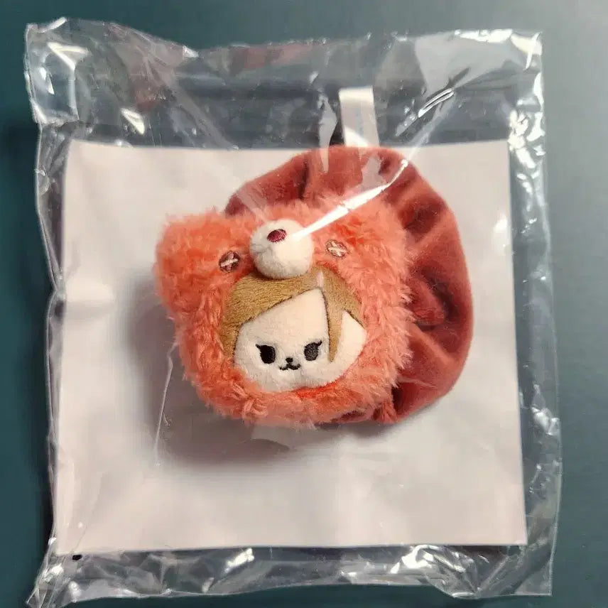[BUNJANG] Jujutsu Kaisen Kugisaki Nobara Hug Hug Mascot / 주술회전 세가쿠지 허그허그미 C상 쿠기사키 노바라 판매