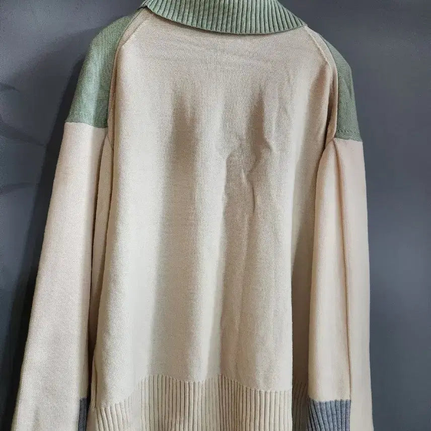 [BUNJANG] COS Turtleneck Knit Sweater / 코스 터틀넥 니트 그린/아이보리