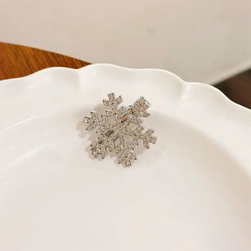 [BUNJANG] Cubic Snowflake Hairpin Set / 큐빅 눈꽃 헤어핀 4p Set - 2color