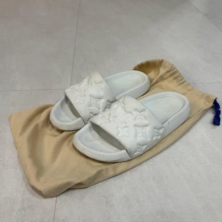 [BUNJANG] Louis Vuitton Waterfront Slippers / 루이비통 워터프론트 슬리퍼