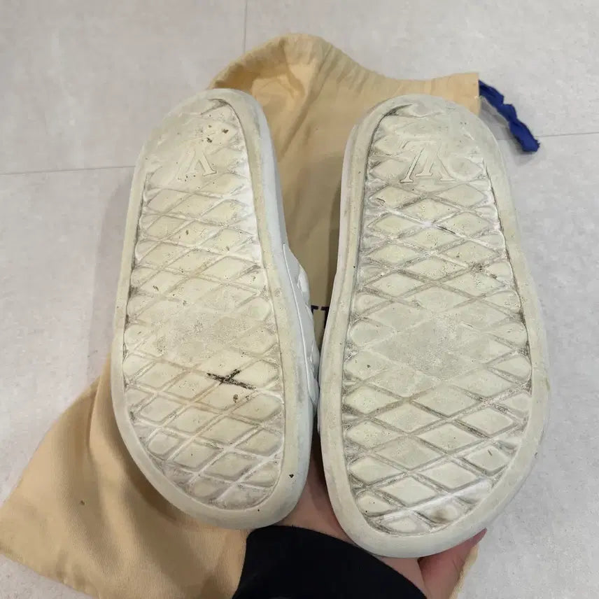 [BUNJANG] Louis Vuitton Waterfront Slippers / 루이비통 워터프론트 슬리퍼