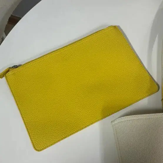 [BUNJANG] Lacoste Ivory Tote Bag + Yellow Pouch / 라코스테 아이보리 토트백 + 옐로우 파우치