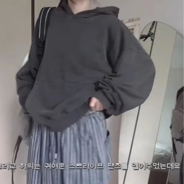 [BUNJANG] Blackup Innermute Crop Hoodie Charcoal / 블랙업 이너뮤크 크롭 후드티셔츠