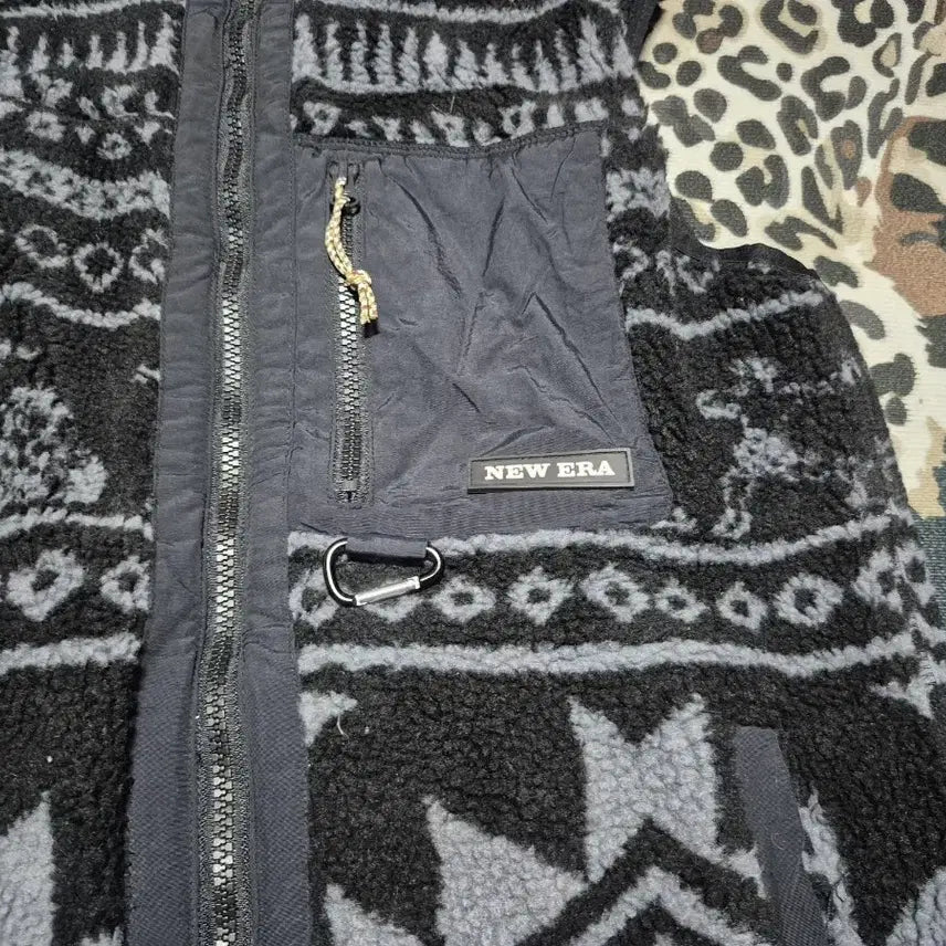 [BUNJANG] New Era Nordic Navajo Fleece Vest / 뉴에라 노르딕 나바호 후리스 베스트 s