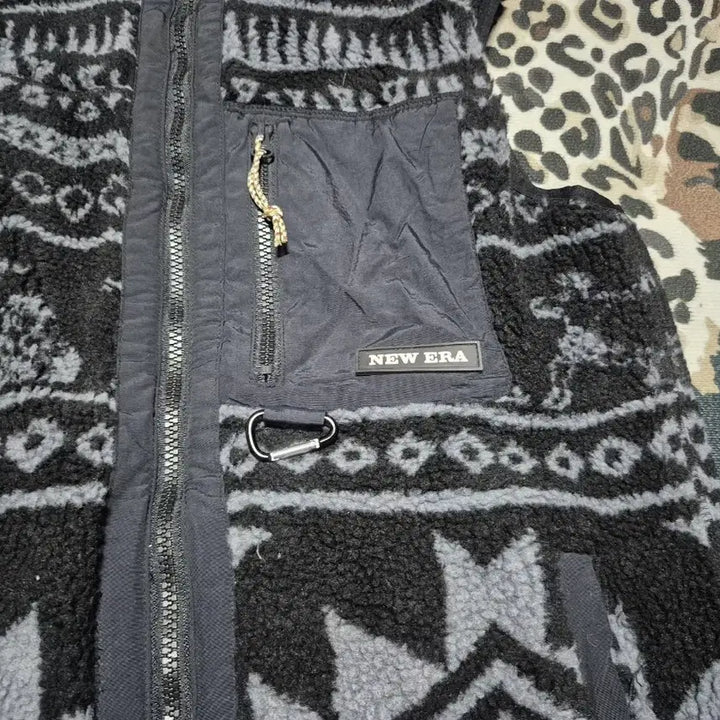 [BUNJANG] New Era Nordic Navajo Fleece Vest / 뉴에라 노르딕 나바호 후리스 베스트 s