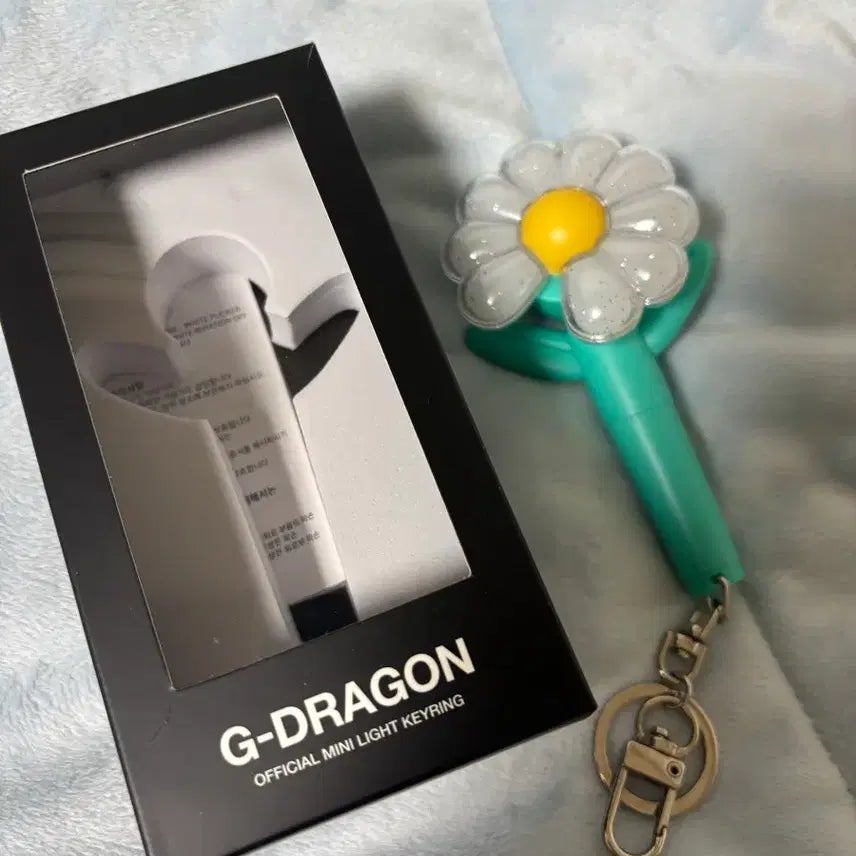 [BUNJANG] G-DRAGON Official Lightstick Keyring / G-DRAGON 미니 응원봉 키링
