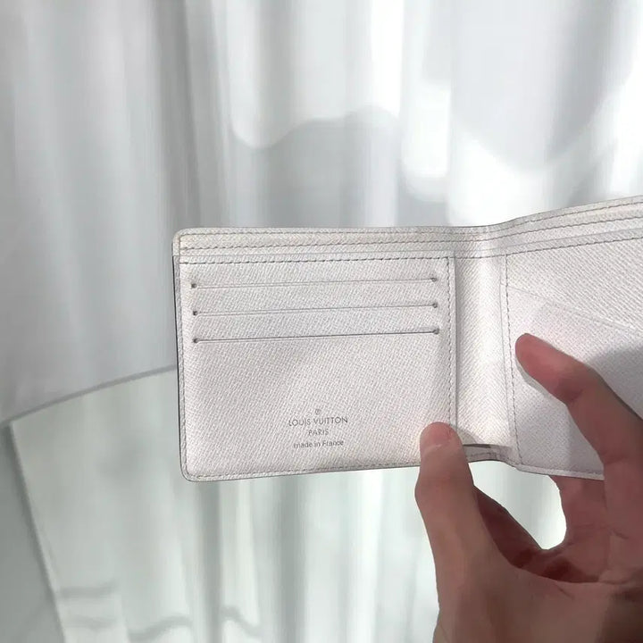 [BUNJANG] Louis Vuitton Monogram Taigarama Wallet / 루이비통 모노그램 타이가라마 반지갑 옵틱 화이트