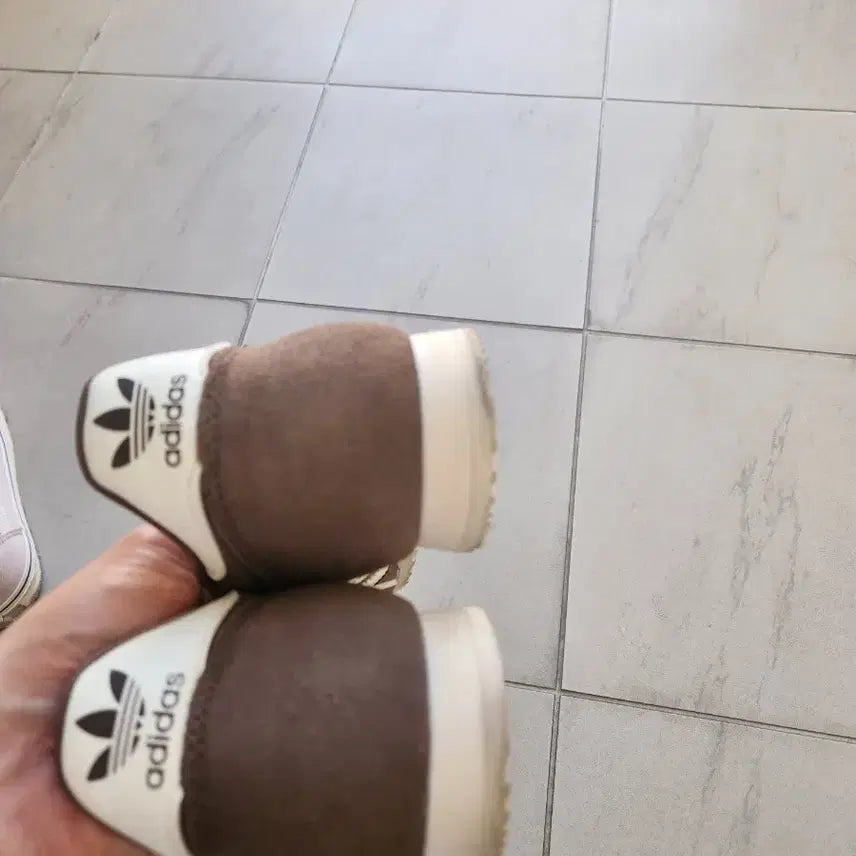 [SOLD OUT] 아디다스 r71 270